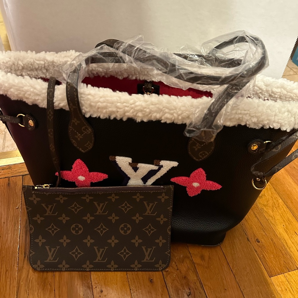Chic Designer Black Tote with Red and White Details